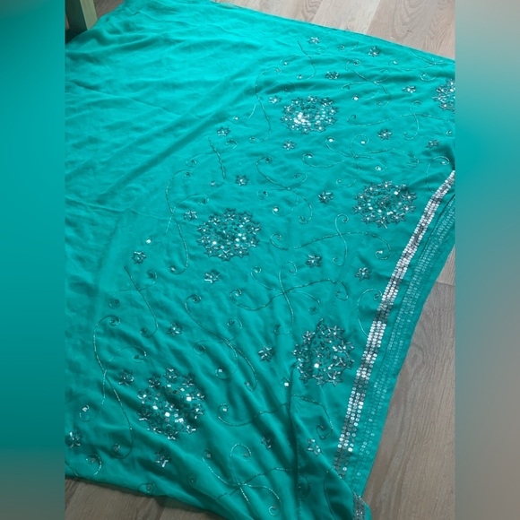 India Sari - Picture 3 of 5